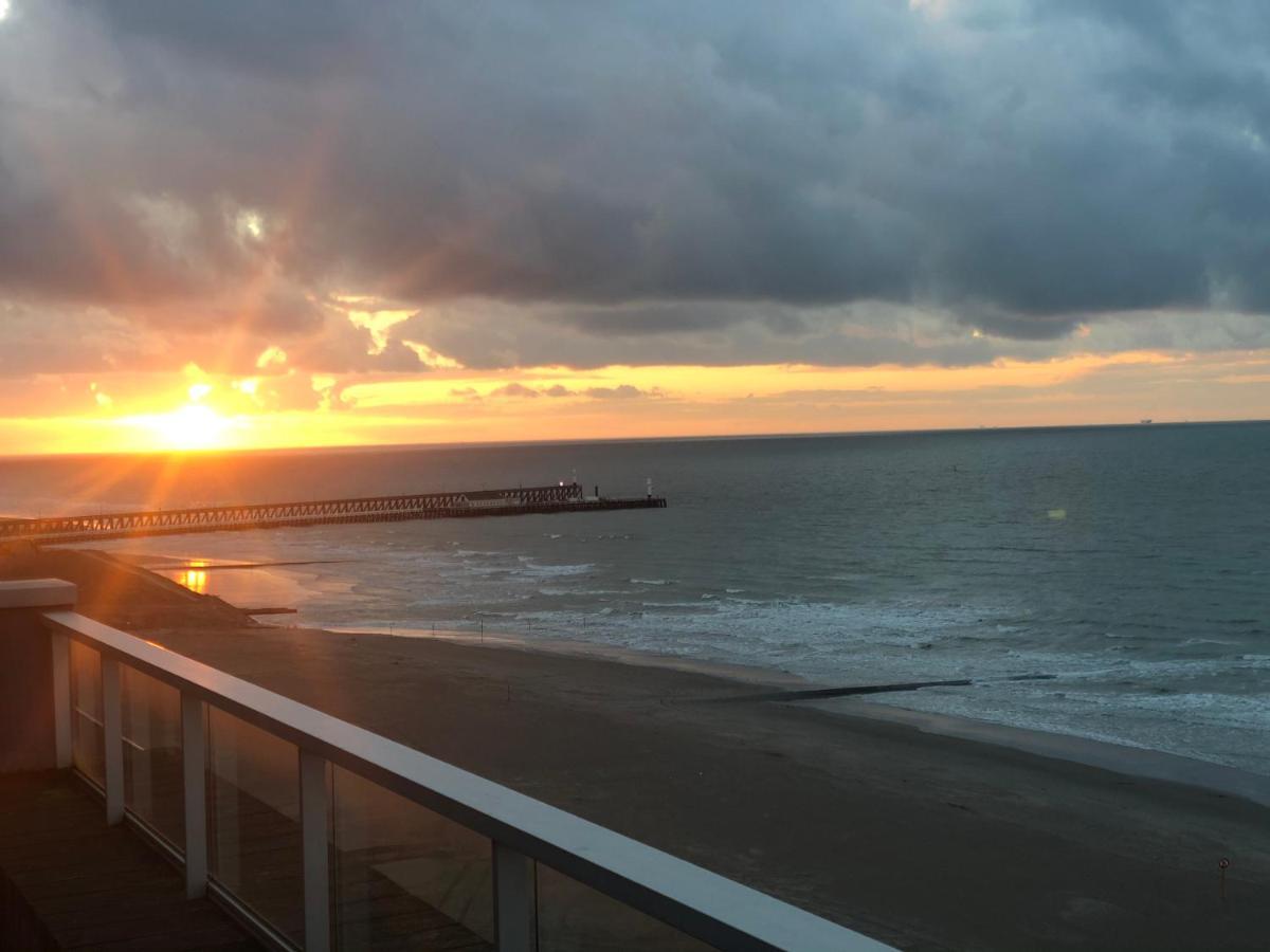 Penthouse Sea-Loft Blankenberge, Uniek Zeezicht, Luxeloft Met 40M2 Terras! Apartment Екстериор снимка